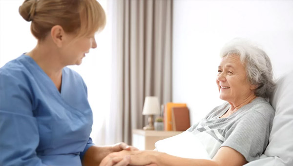 Профессиональный уход за пожилыми в частном пансионате в Тихорецке